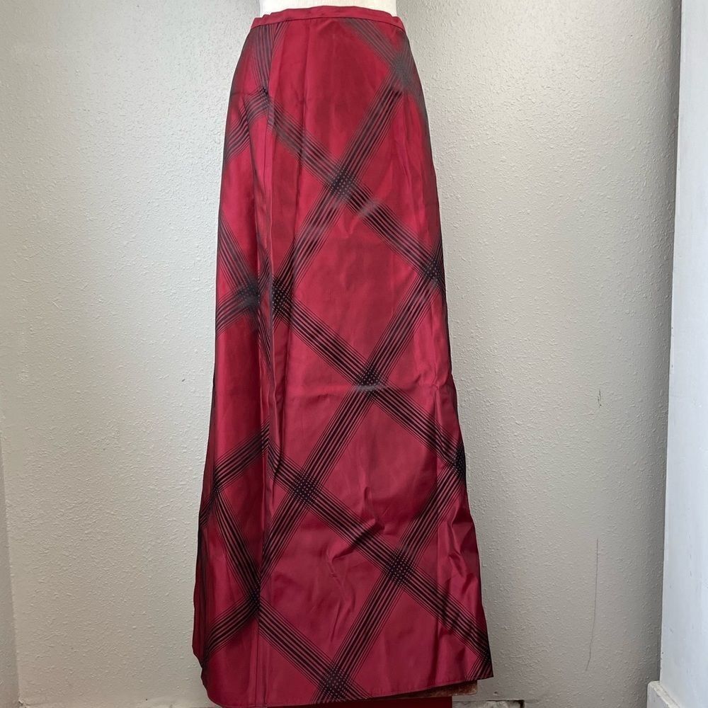Vintage JS Collections Red And Black Maxi Skirt Size 6 EUC